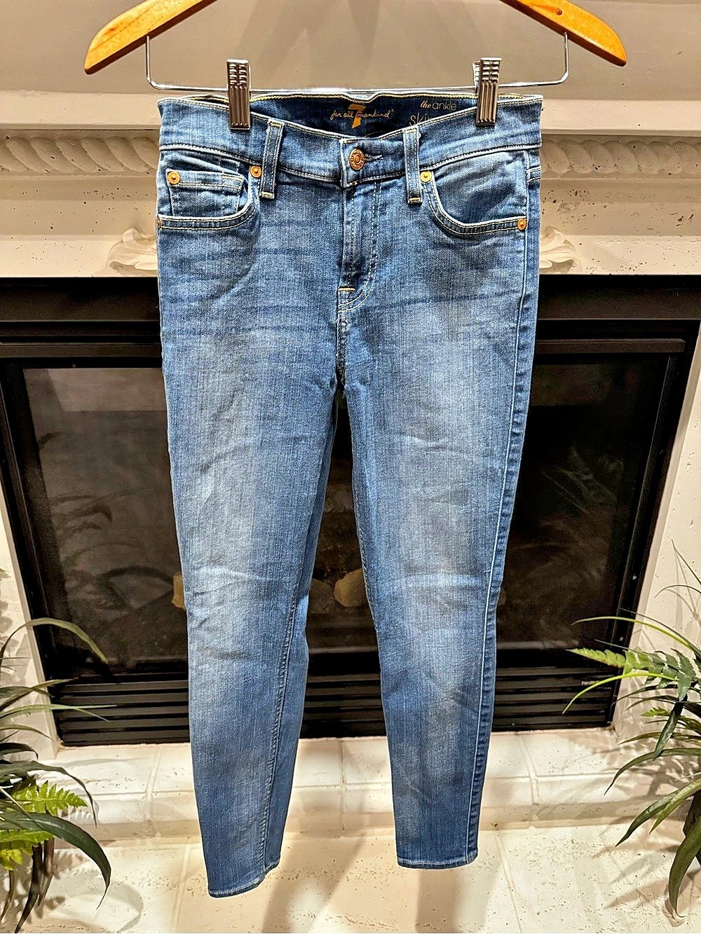 7 For All Mankind The Ankle Skinny Jeans in Blue